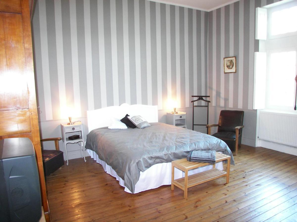 Saint-Jean-de-Thurac Domaine Du Noble Bed & Breakfast エクステリア 写真