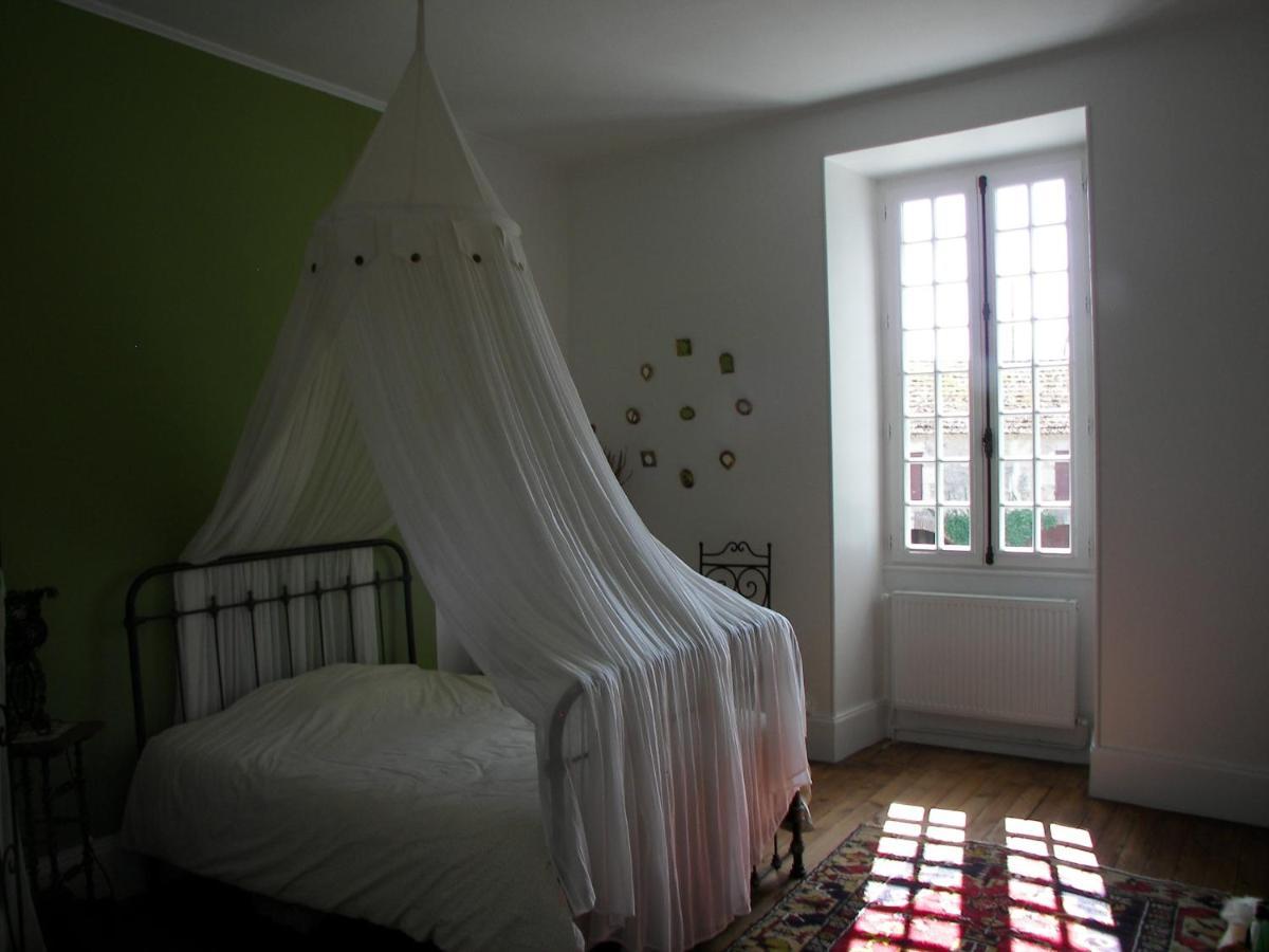 Saint-Jean-de-Thurac Domaine Du Noble Bed & Breakfast エクステリア 写真