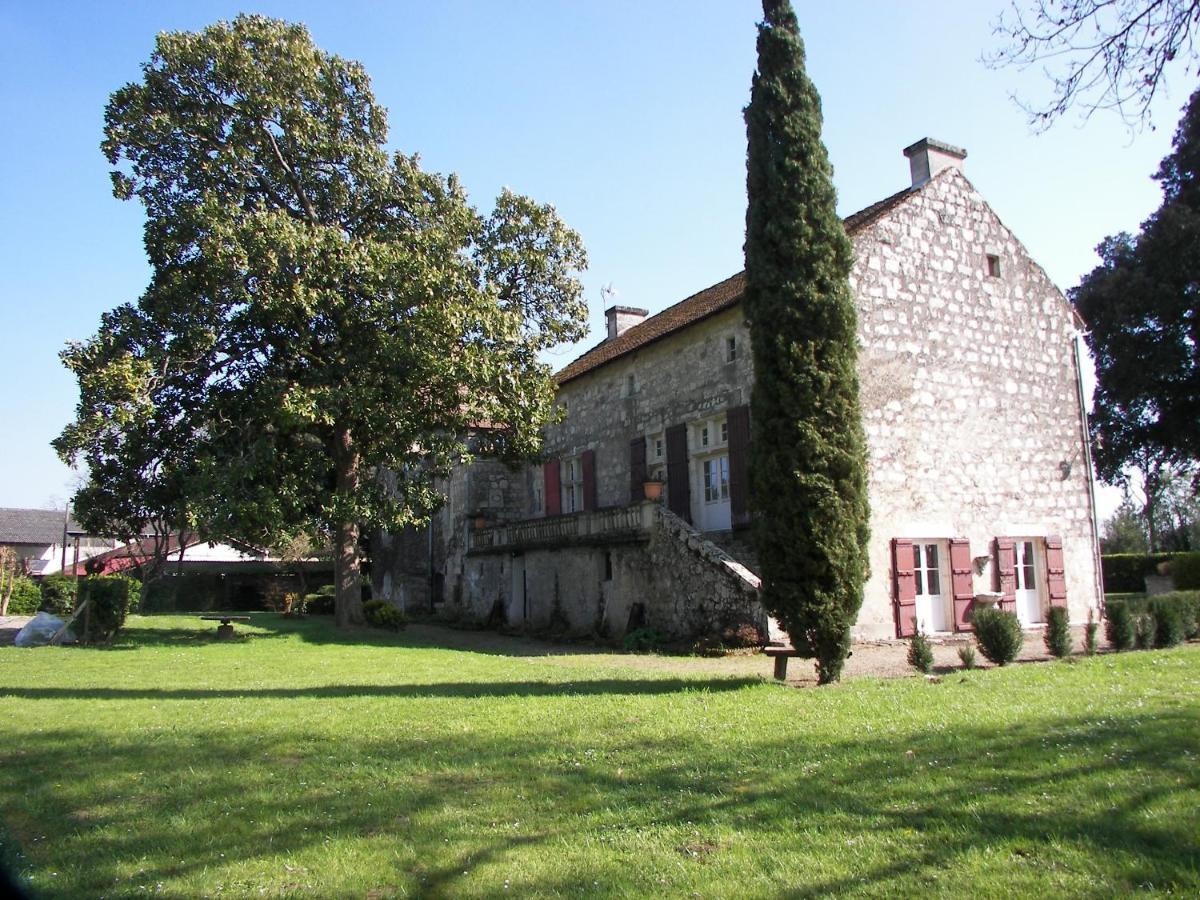 Saint-Jean-de-Thurac Domaine Du Noble Bed & Breakfast エクステリア 写真
