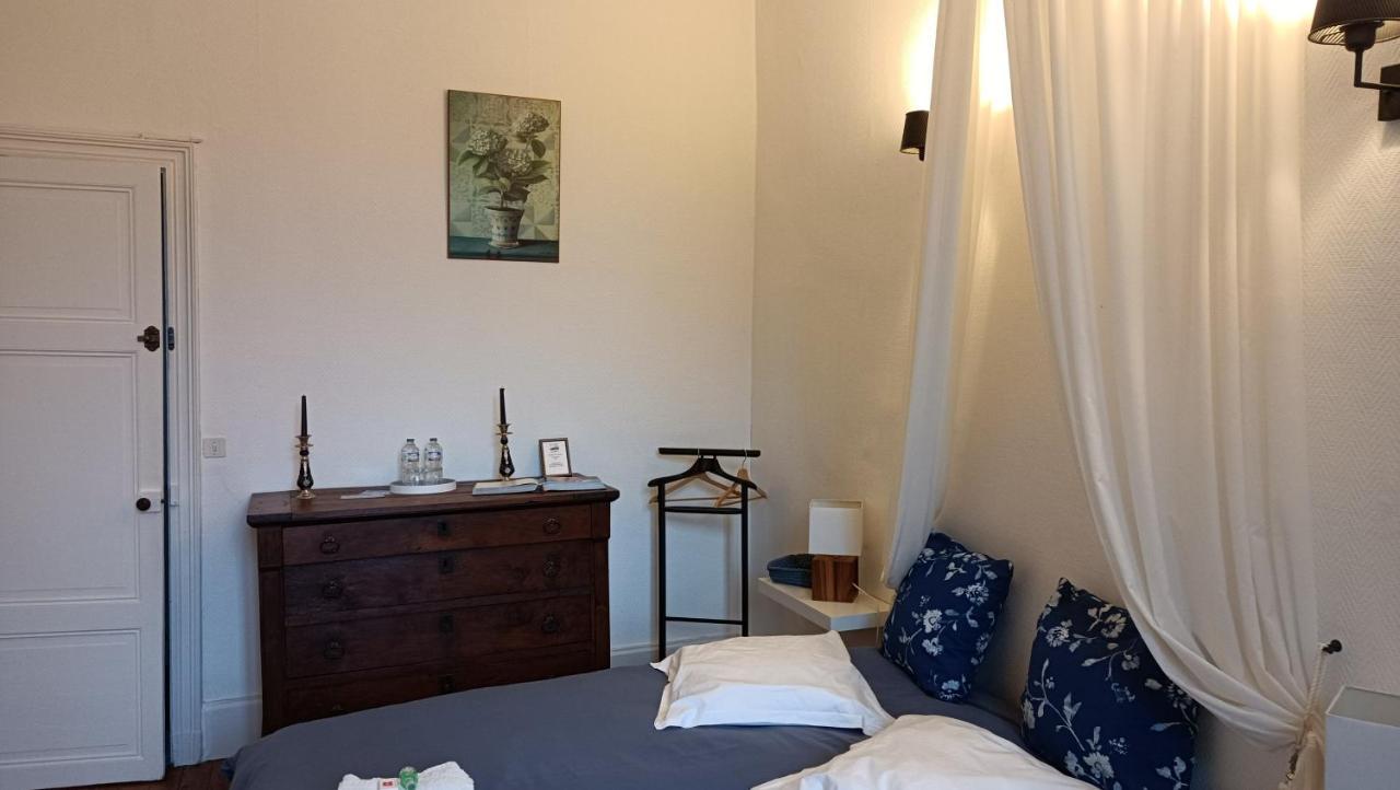 Saint-Jean-de-Thurac Domaine Du Noble Bed & Breakfast エクステリア 写真